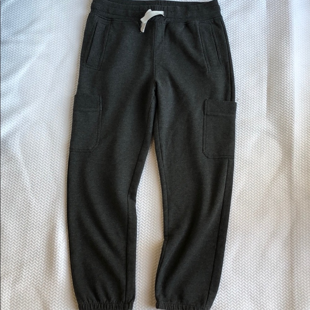 Mens cargo jogger sweatpants. Medium